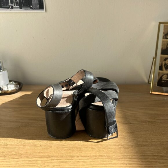 Seychelles Platform Heels - Picture 3 of 5